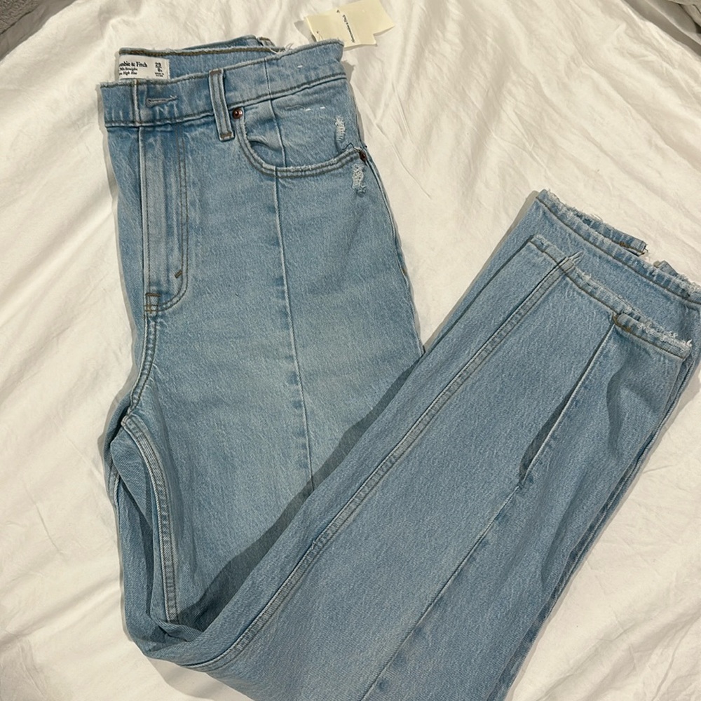 Brand new never worn! Abercrombie & Fitch